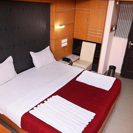 Grand Choice Hotell Bangalore Exteriör bild