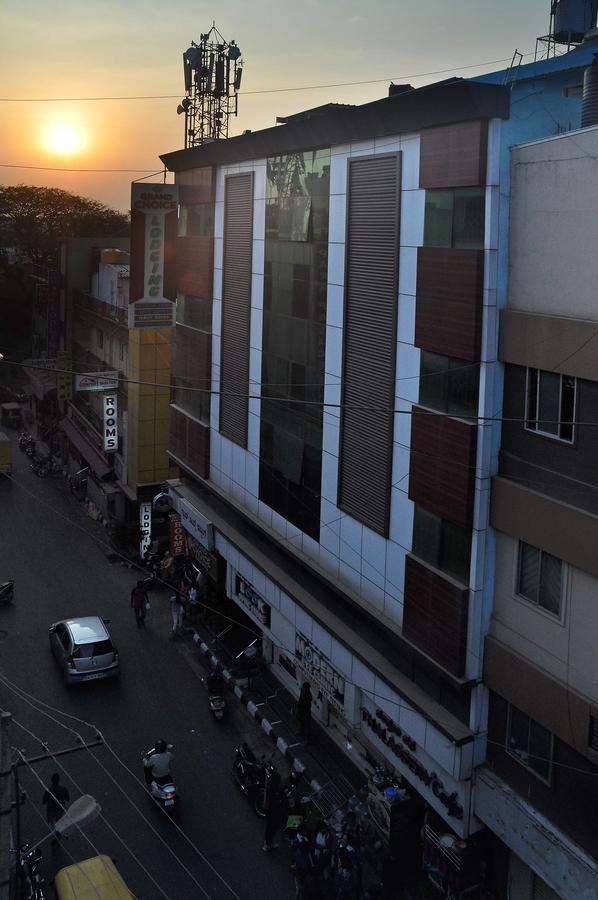 Grand Choice Hotell Bangalore Rum bild