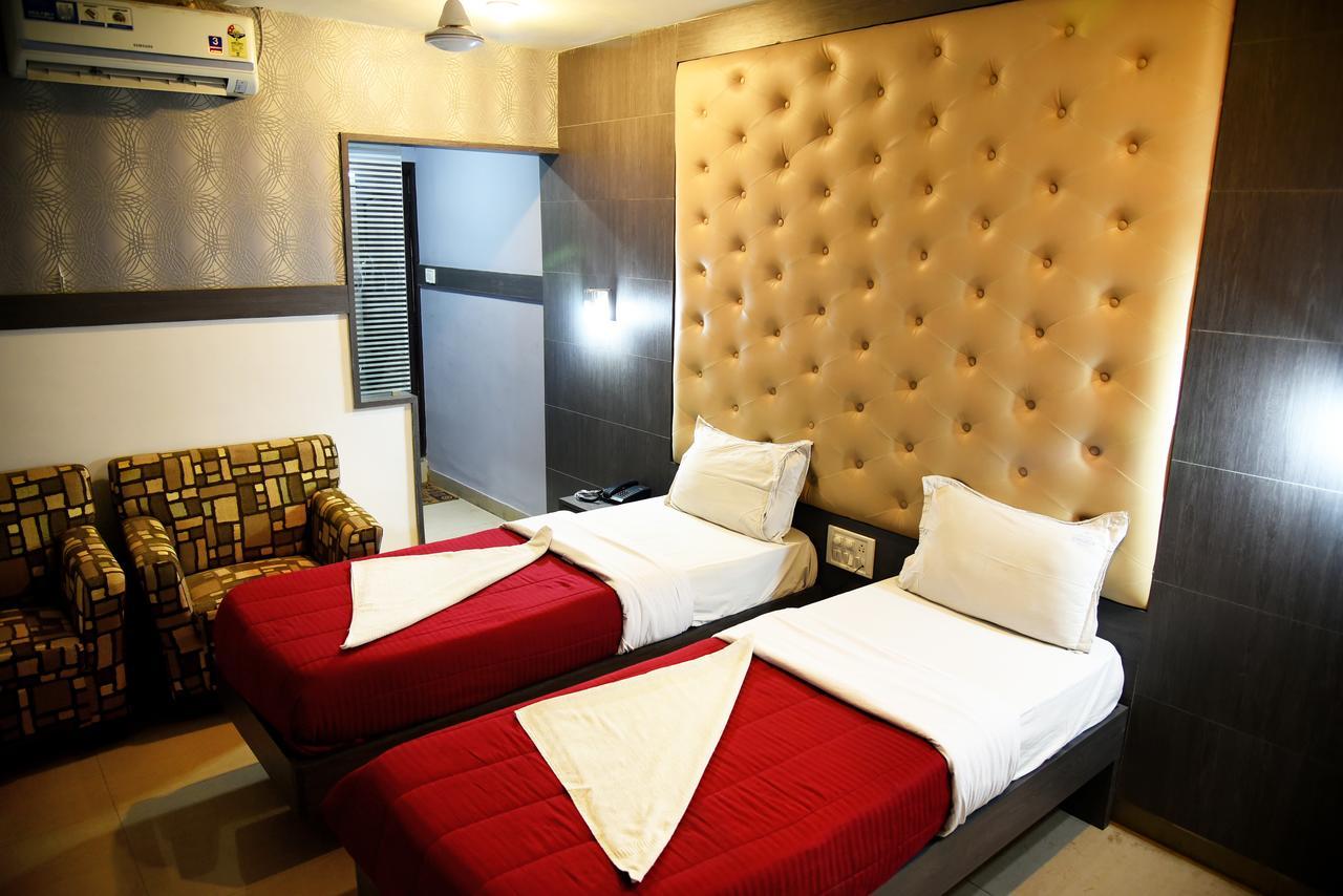 Grand Choice Hotell Bangalore Exteriör bild