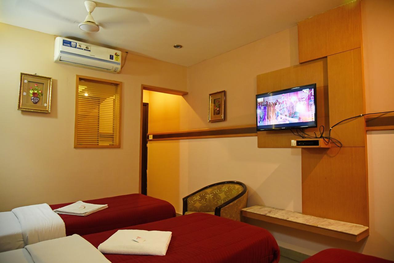 Grand Choice Hotell Bangalore Exteriör bild
